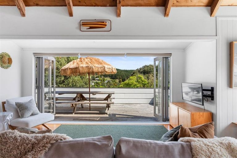 Photo of property in 164 Bambury Place, Onemana, Whangamata, 3691