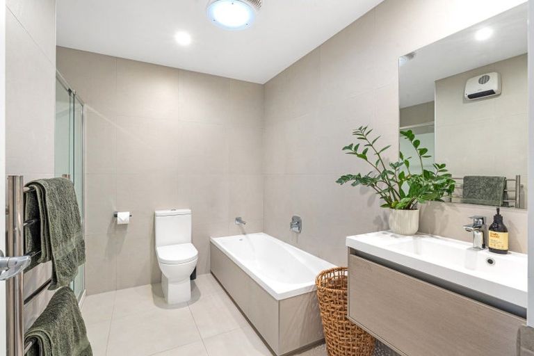 Photo of property in 33 Bonnette Road, Flat Bush, Auckland, 2019