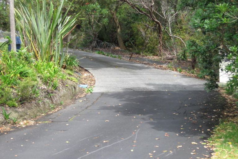 Photo of property in 100a Park Rise, Campbells Bay, Auckland, 0630