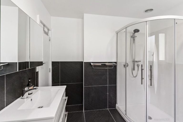 Photo of property in 49 Sunrise Boulevard, Tawa, Wellington, 5028