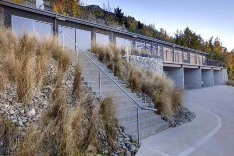 Photo of property in 10 Marina Drive, Frankton, Queenstown, 9300