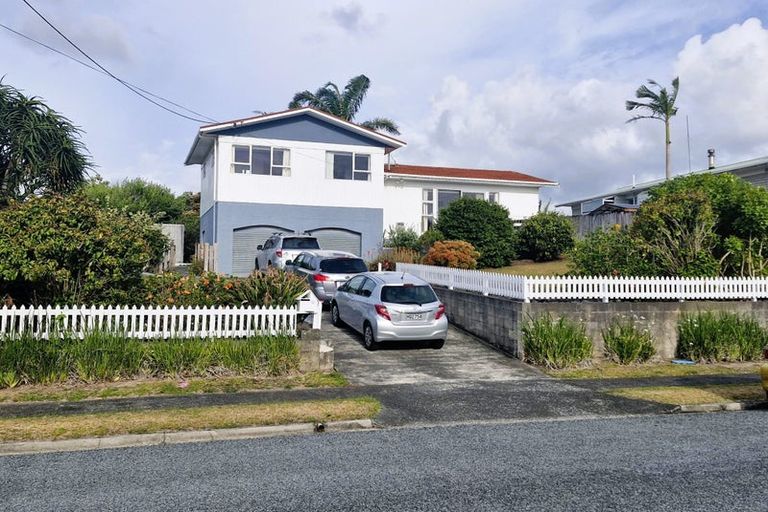 Photo of property in 12 Seaview Road, Ruakaka, 0116