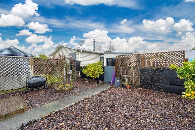 Photo of property in 84 Invergarry Road, Hilltop, Taupo, 3330