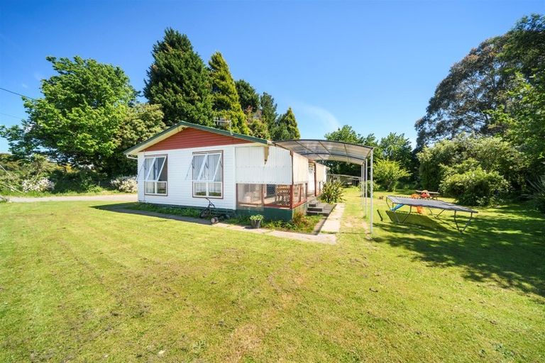 Photo of property in 100 Alexandra Street, Marton, 4710