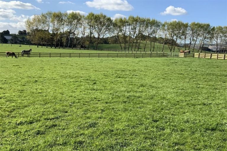 Photo of property in 202m Ingram Road, Bombay, Drury, 2579