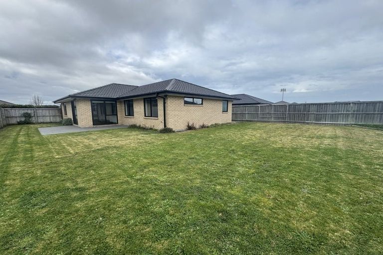 Photo of property in 23 Minerva Crescent, Woodend, 7610