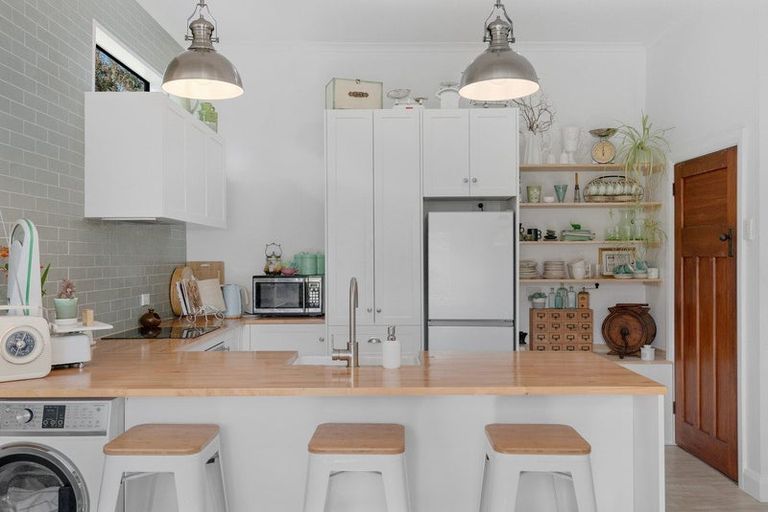 Photo of property in 14 Mataora Road, Kenmure, Dunedin, 9011