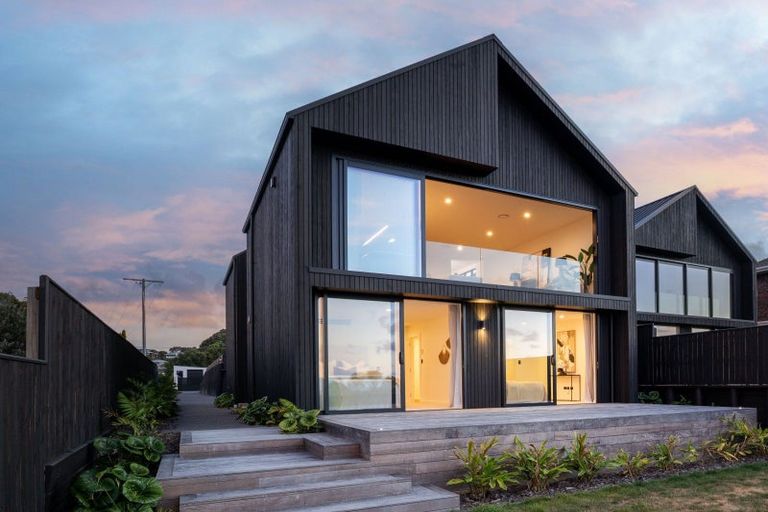 Photo of property in 10a Whiteley Street, Moturoa, New Plymouth, 4310