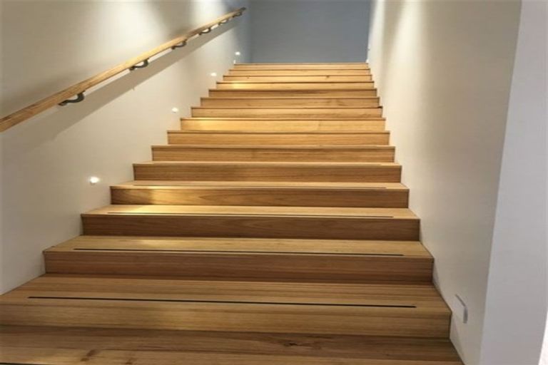 Photo of property in 11 Te Awakura Terrace, Mount Pleasant, Christchurch, 8081