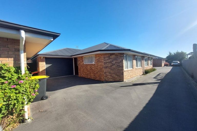 Photo of property in 16b Lyndon Street, Riccarton, Christchurch, 8011