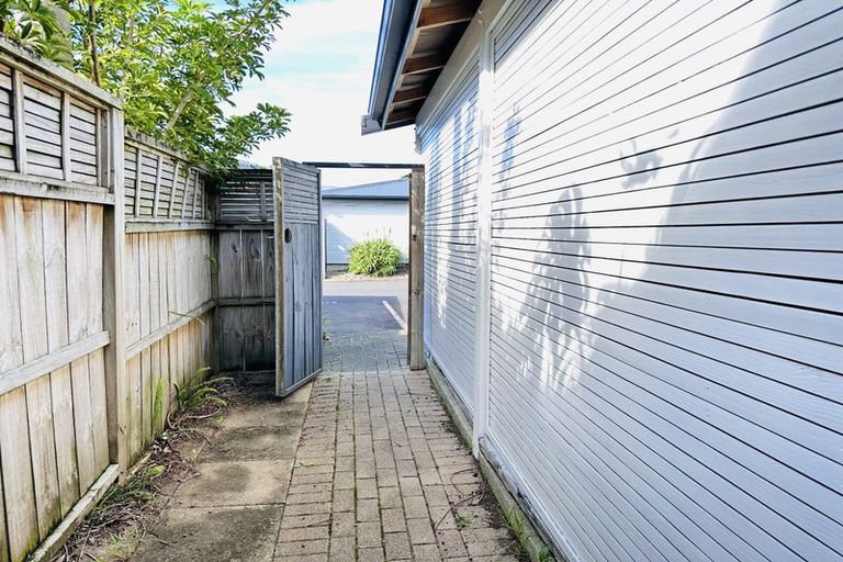 Photo of property in 8/2 Armoy Drive, East Tamaki, Auckland, 2016