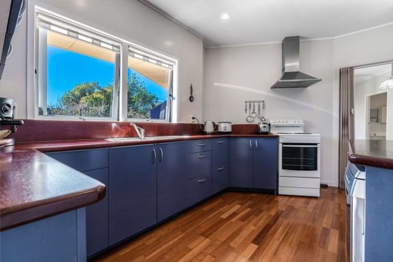 Photo of property in 188 Beach Road, Campbells Bay, Auckland, 0630