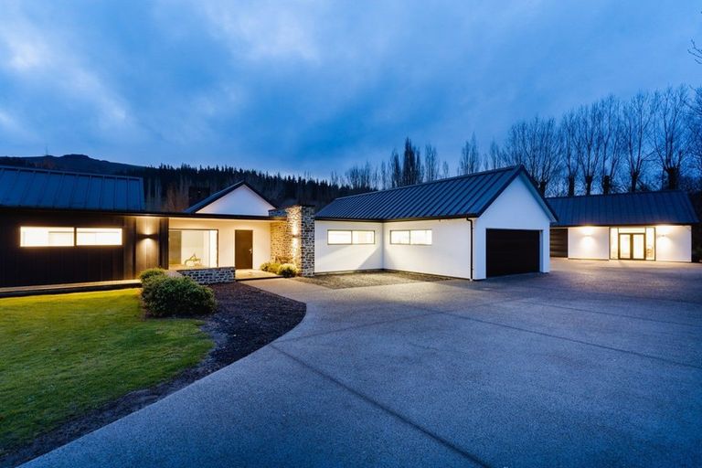 Photo of property in 1h Hoylake Street, Outram, 9019