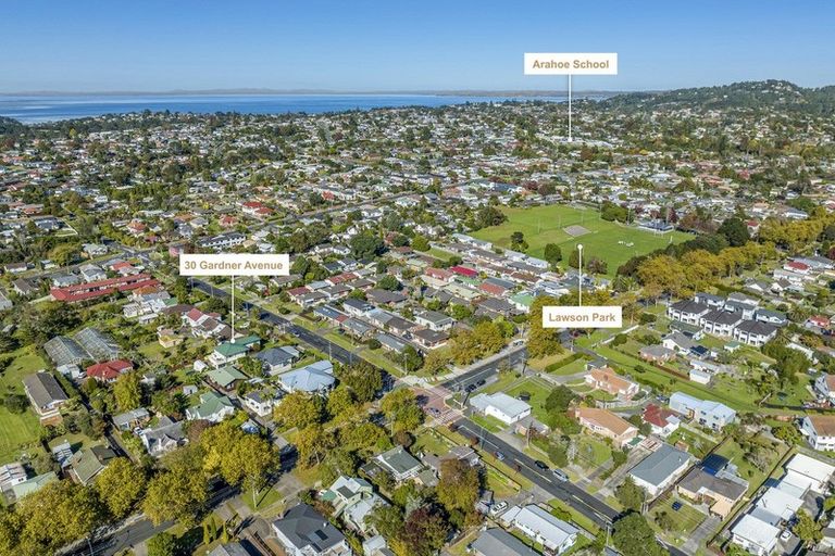 Photo of property in 30 Gardner Avenue, New Lynn, Auckland, 0600