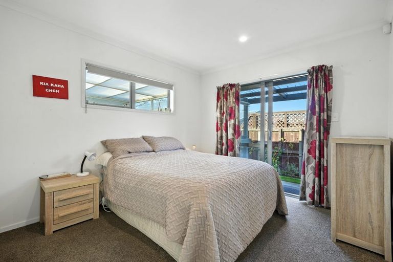 Photo of property in 112b Breezes Road, Avondale, Christchurch, 8061