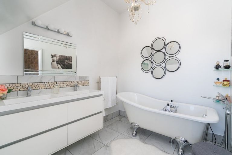 Photo of property in 36 Kaiapo Road, Acacia Bay, Taupo, 3385