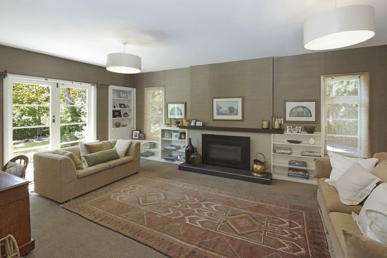 Photo of property in 87 Avonhead Road, Avonhead, Christchurch, 8042