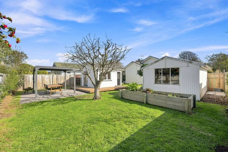 Photo of property in 66 Saint Martins Road, Saint Martins, Christchurch, 8022