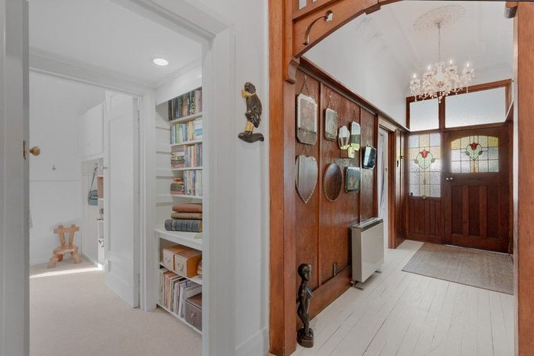 Photo of property in 14 Mataora Road, Kenmure, Dunedin, 9011