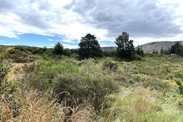 Photo of property in 44 Rongahere Road, Beaumont, Lawrence, 9591