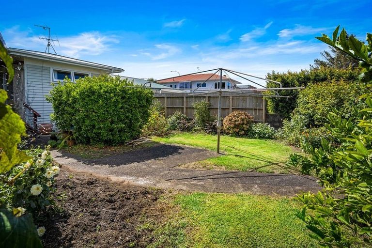 Photo of property in 101 Lincoln Road, Henderson, Auckland, 0610