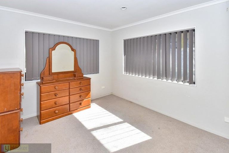 Photo of property in 105 Butcher Road, Pukekohe, 2120