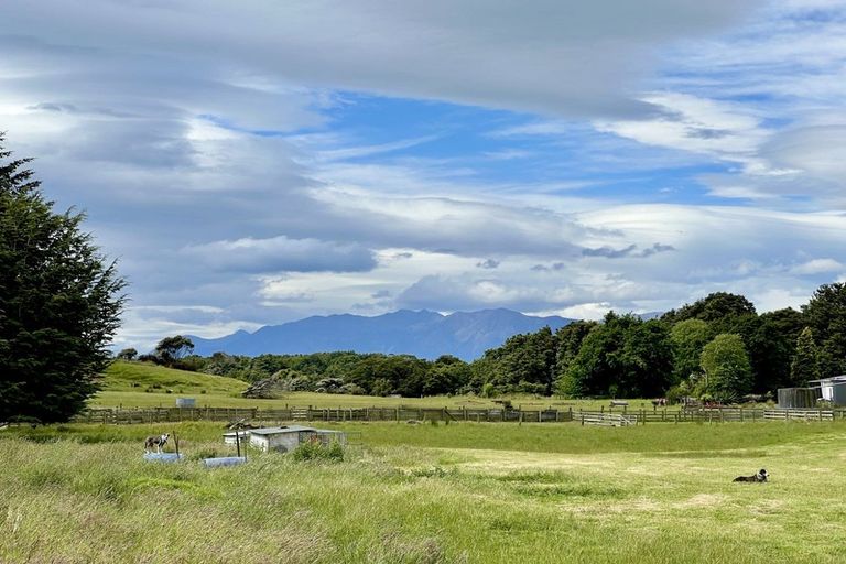 Photo of property in 231 Lillburn Monowai Road, Dean, Tuatapere, 9691