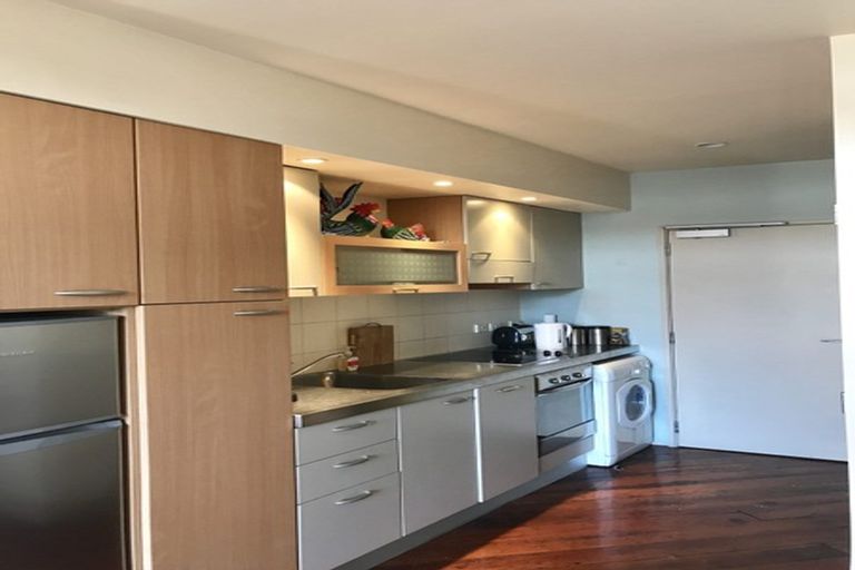 Photo of property in 1b/6 Kingdon Street, Newmarket, Auckland, 1023