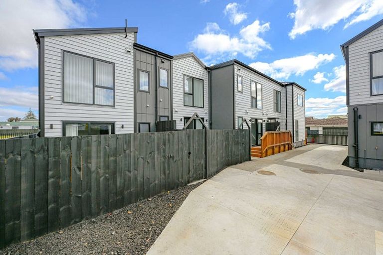 Photo of property in 460 Massey Road, Mangere East, Auckland, 2024