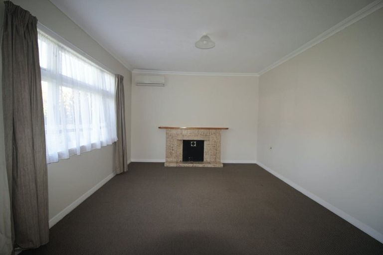 Photo of property in 85 Bartholomew Road, Levin, 5510
