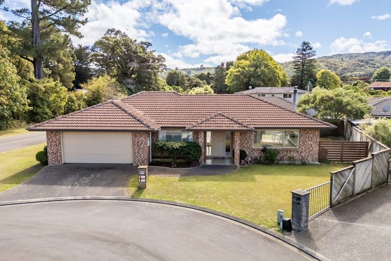 Photo of property in 8 Beechwood Way, Te Marua, Upper Hutt, 5018