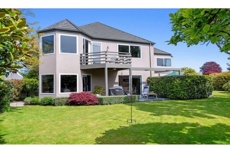 Photo of property in 19 Harrods Court, Ilam, Christchurch, 8053