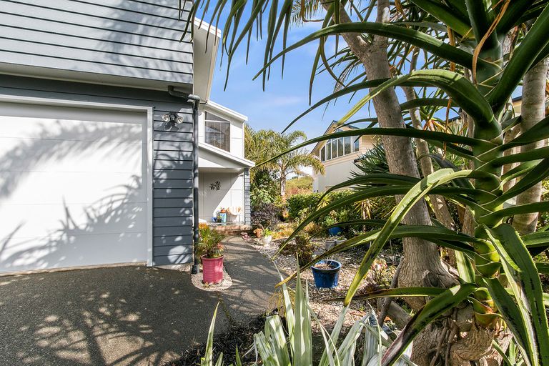 Photo of property in 27 Mayor View Terrace, Waihi Beach, 3611