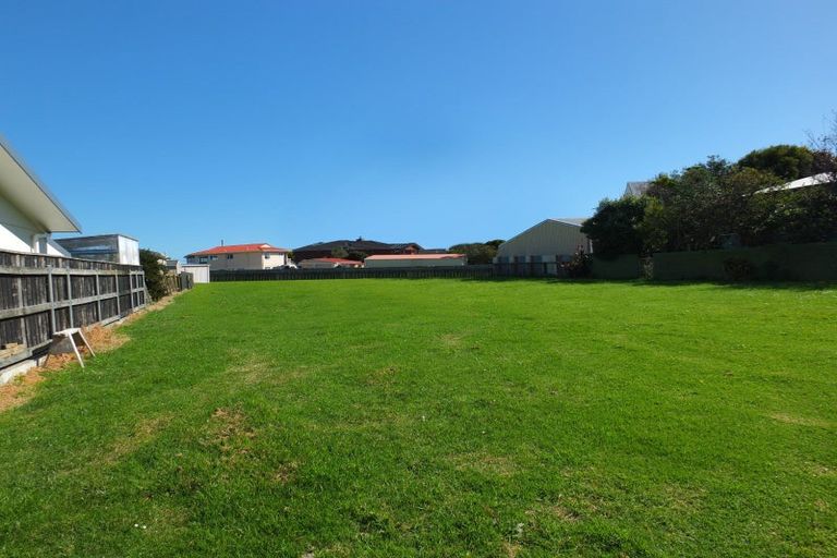 Photo of property in 65 Hartley Street, Foxton Beach, Foxton, 4815