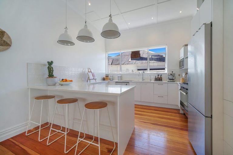 Photo of property in 35 Richmond Avenue, Northcote Point, Auckland, 0627