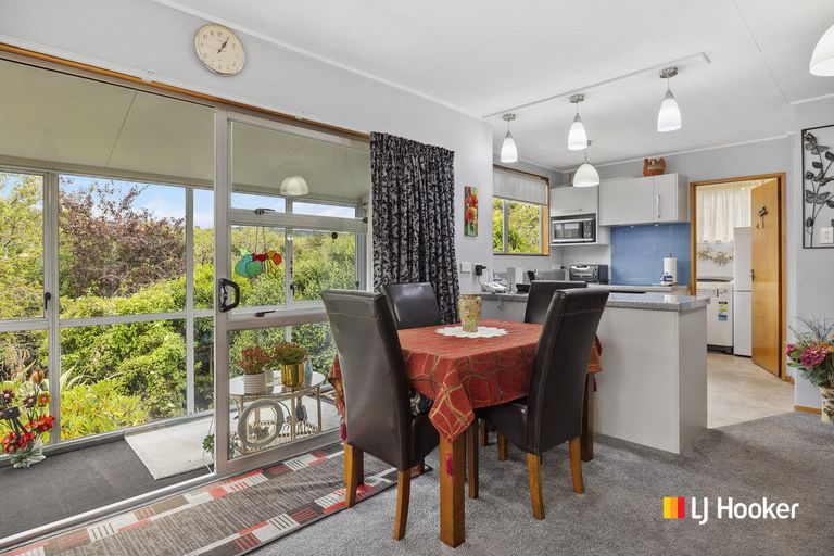 Photo of property in 2d Rennie Street, Green Island, Dunedin, 9018