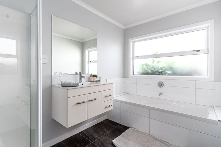 Photo of property in 15 Sika Avenue, Feilding, 4775