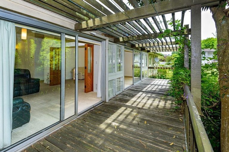 Photo of property in 24 Thorrington Road, Cashmere, Christchurch, 8022