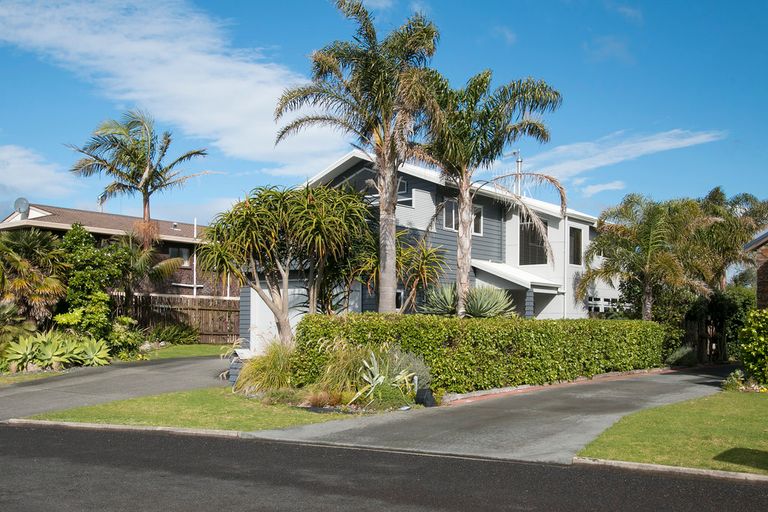 Photo of property in 27 Mayor View Terrace, Waihi Beach, 3611