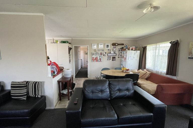 Photo of property in 1/5 Solveig Place, Randwick Park, Auckland, 2105