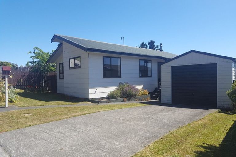 Photo of property in 8 Bobstay Lane, Whitby, Porirua, 5024