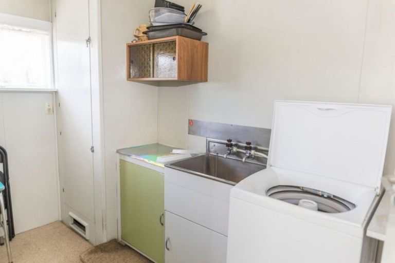 Photo of property in 71 Barraud Street, Dannevirke, 4930