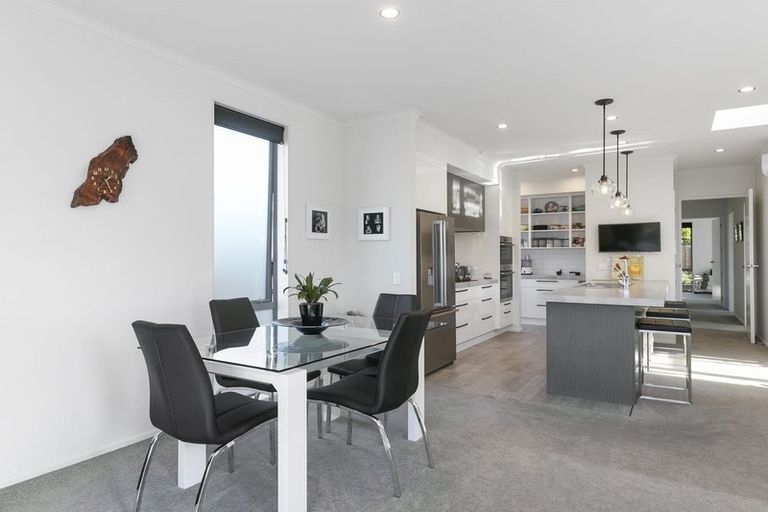 Photo of property in 2 Montecillo Lane, Mornington, Dunedin, 9011