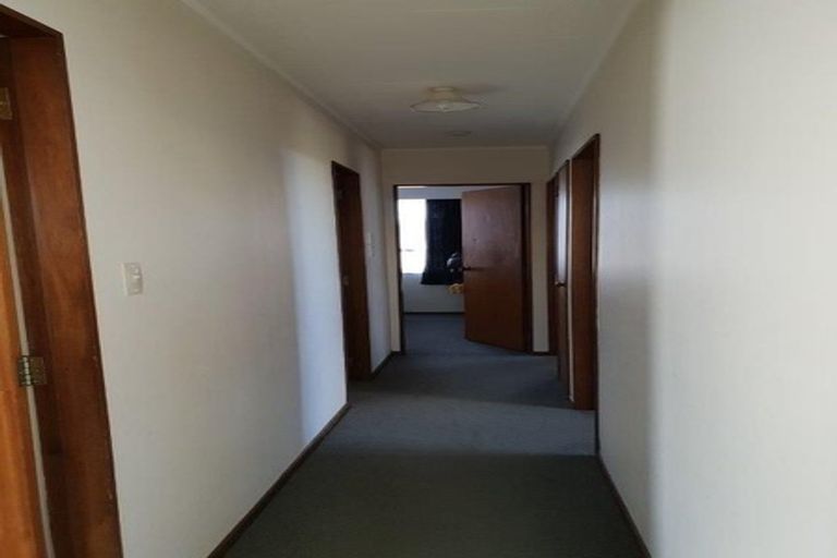 Photo of property in 16 Villa Place, Bell Block, New Plymouth, 4312