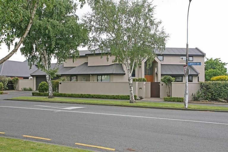 Photo of property in 183 Withells Road, Avonhead, Christchurch, 8042