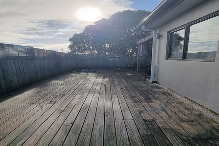 Photo of property in 19a Anne Road, Hillcrest, Auckland, 0627