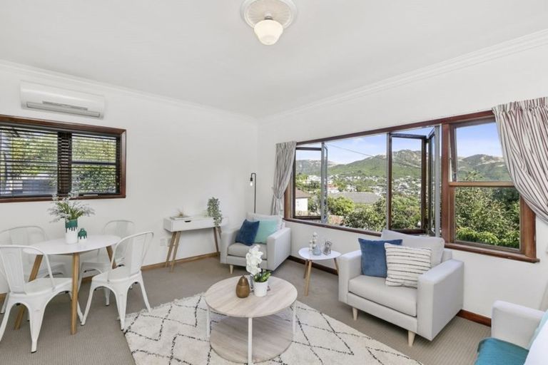 Photo of property in 35 Bankot Crescent, Ngaio, Wellington, 6035