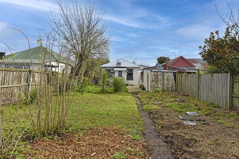 Photo of property in 104 Barbour Street, Waltham, Christchurch, 8011