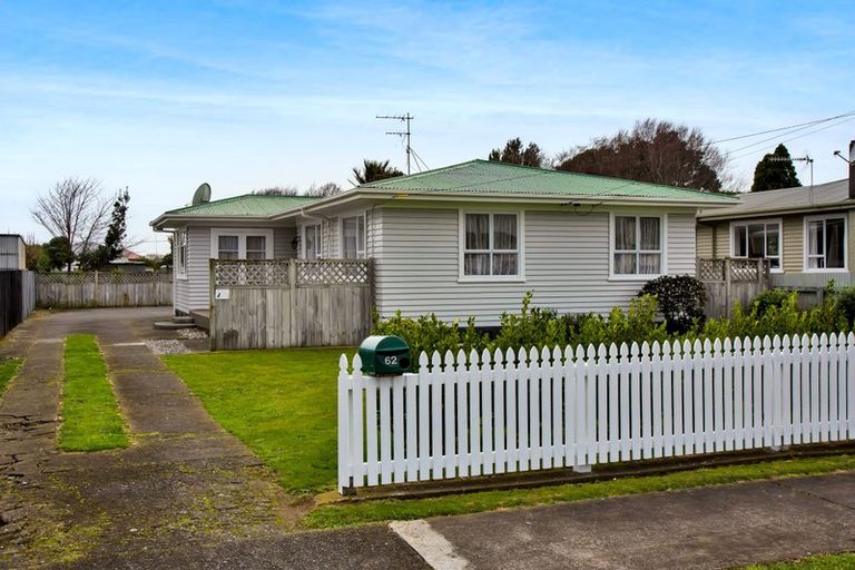 Photo of property in 62 Reid Avenue, Hawera, 4610