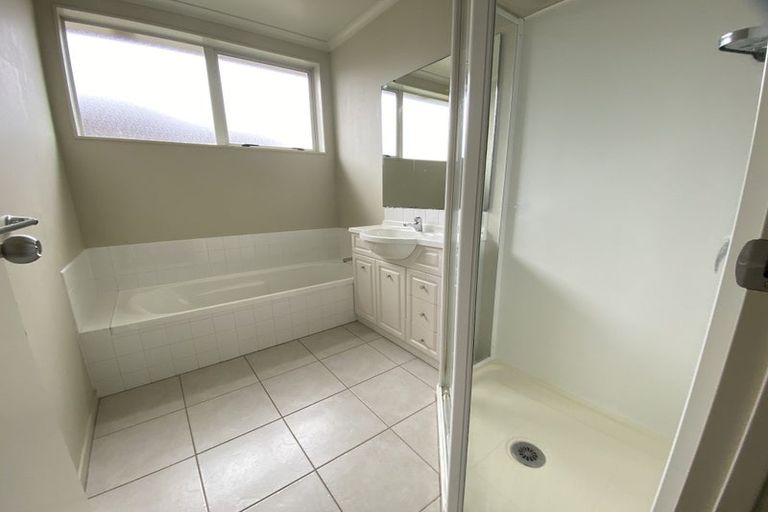 Photo of property in 14 Ritchie Crescent, Takanini, 2112